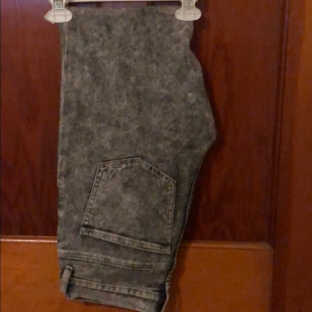 Jeans - Picture 3 of 3
